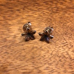 James Avery small flower stud earrings